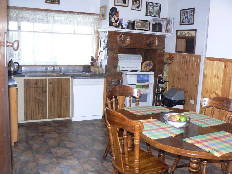 44 Sinclair Street COLAC VIC, Colac - Thumbnail 2