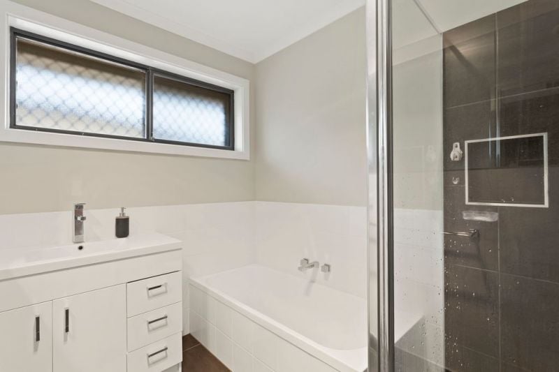 212 Hearn Street COLAC VIC, Colac - Thumbnail 5