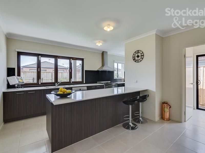 12 Eugenia Street MERNDA, Mernda - Thumbnail 6