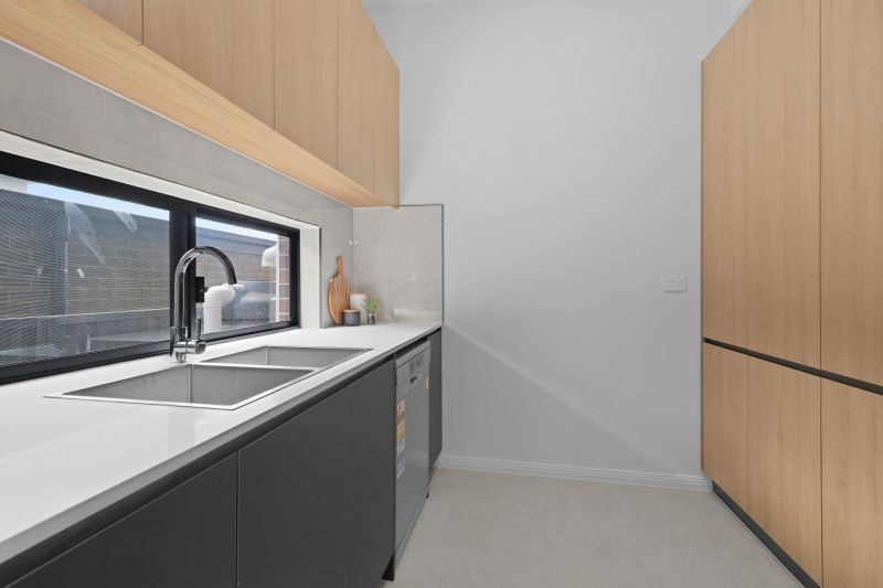 33 Hadleywood Street, Box Hill