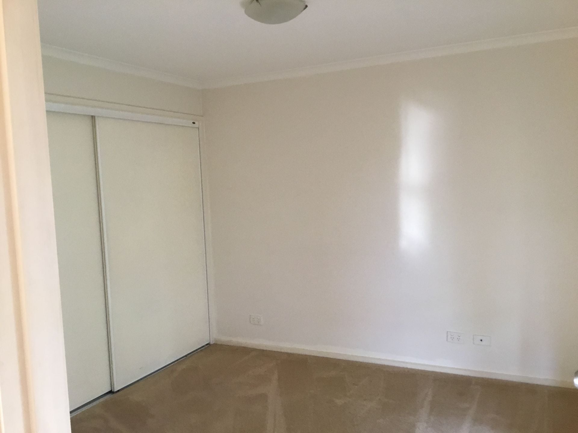 Stylish One Bedroom Unit with Courtyard!