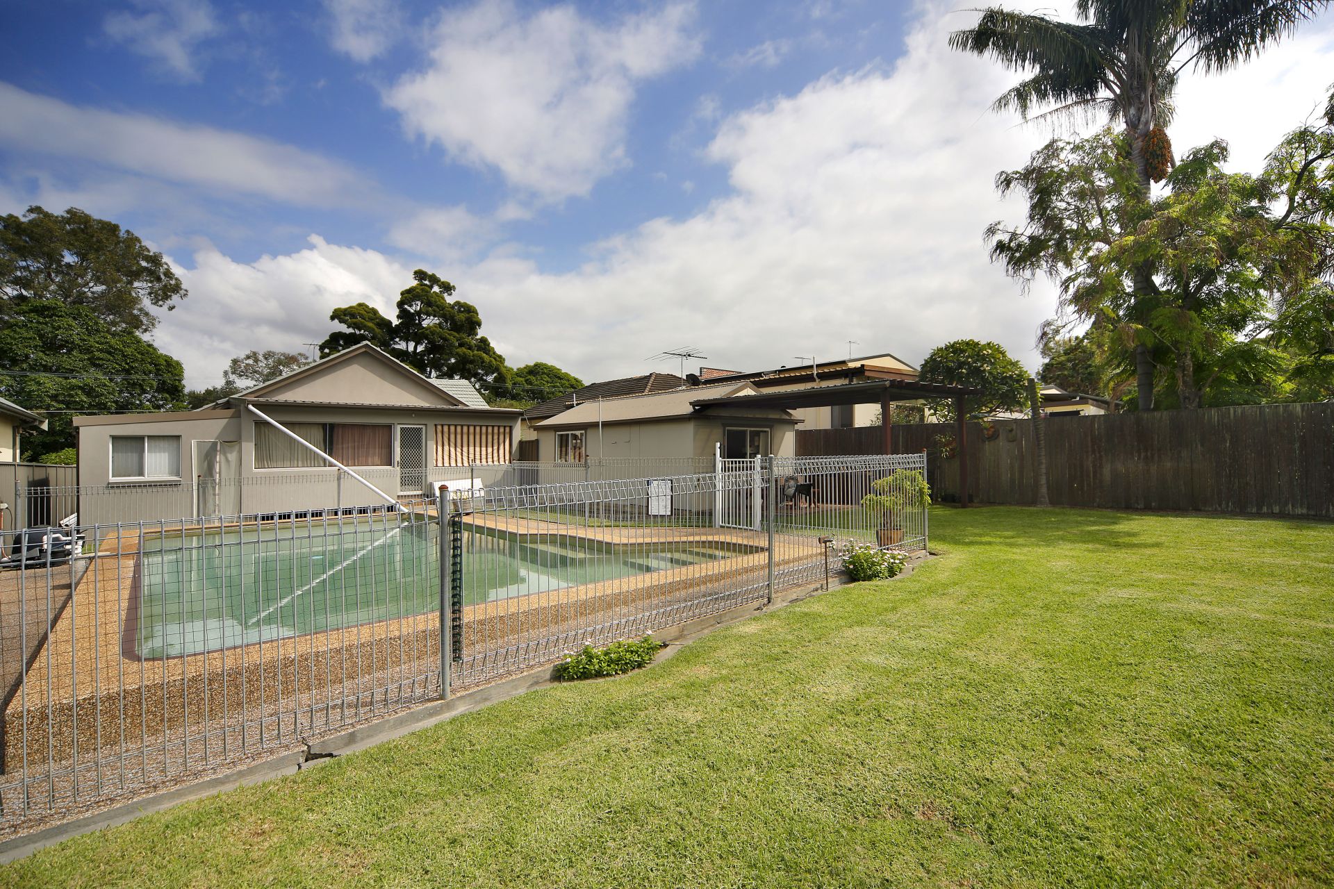 14 Carramar Crescent, Miranda, Miranda - Thumbnail 4