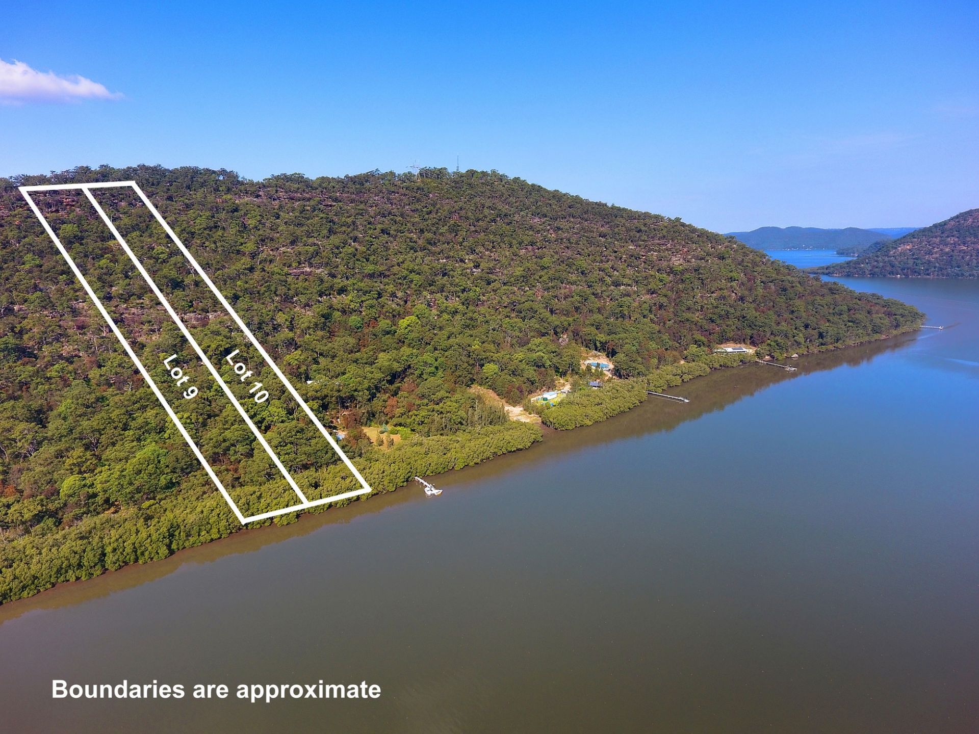 2824 Hawkesbury River, Bar Point Riverfront Real Estate