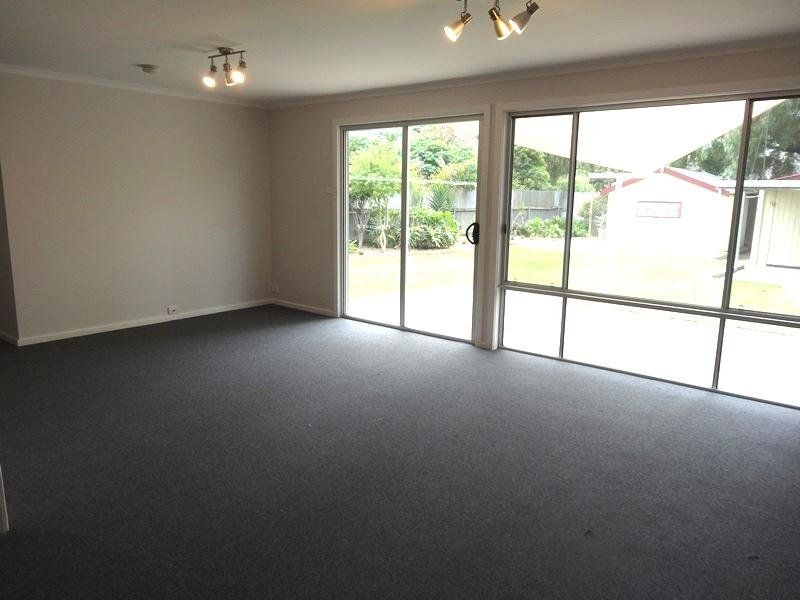 1 McClure Avenue, Reynella East - Thumbnail 7