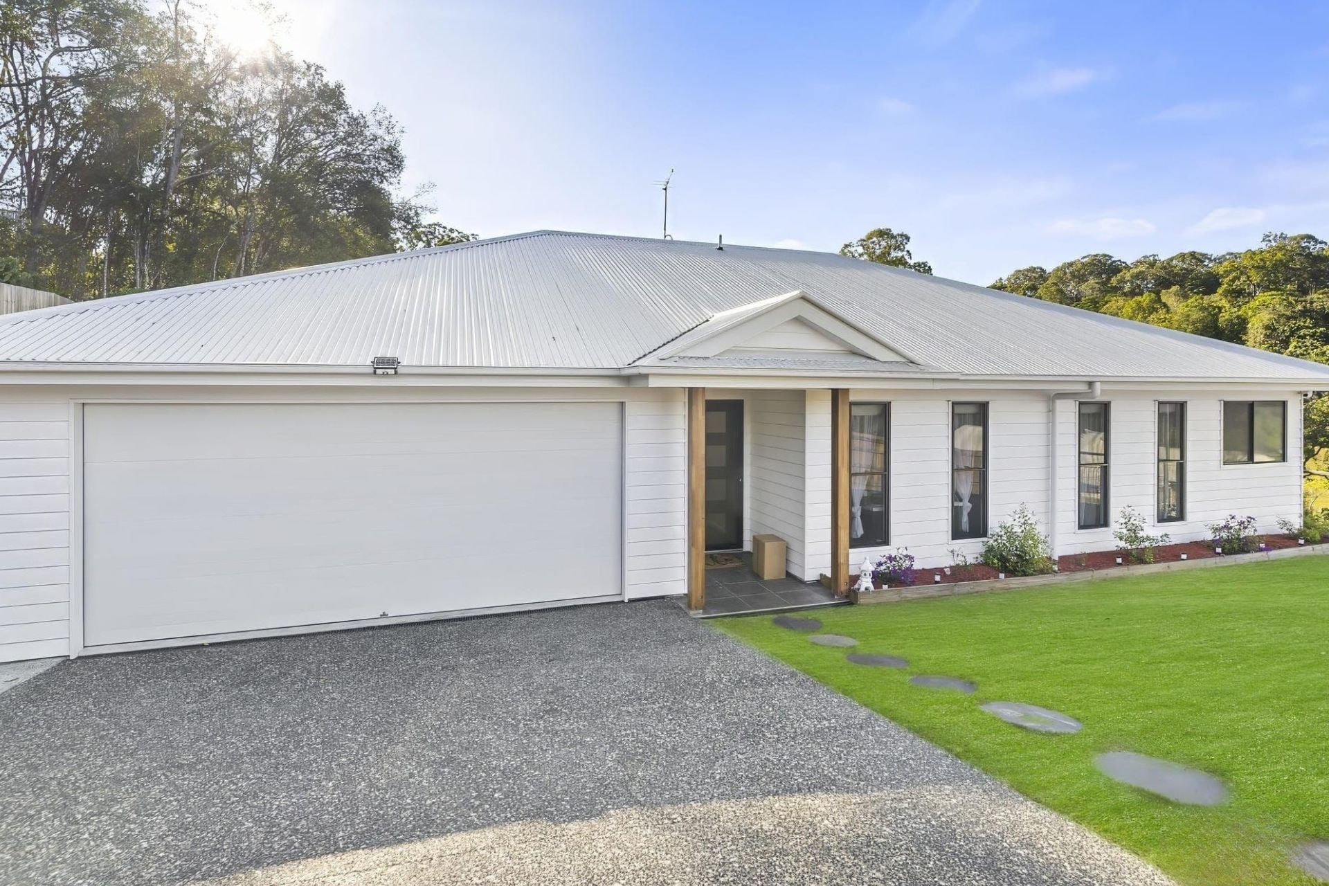 9 Samwell Place Nambour QLD, Nambour - Thumbnail 2