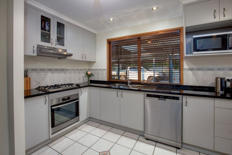 6 Oak Court Thurgoona NSW, Thurgoona - Thumbnail 2