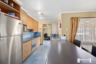 3
 
 
 
  
 
 
 1
 
 
 
  
 
 
 3
 
 
 
 
 
 
 
 35 Jarrod Court, Devonport TAS 7310, Devonport - Thumbnail 7