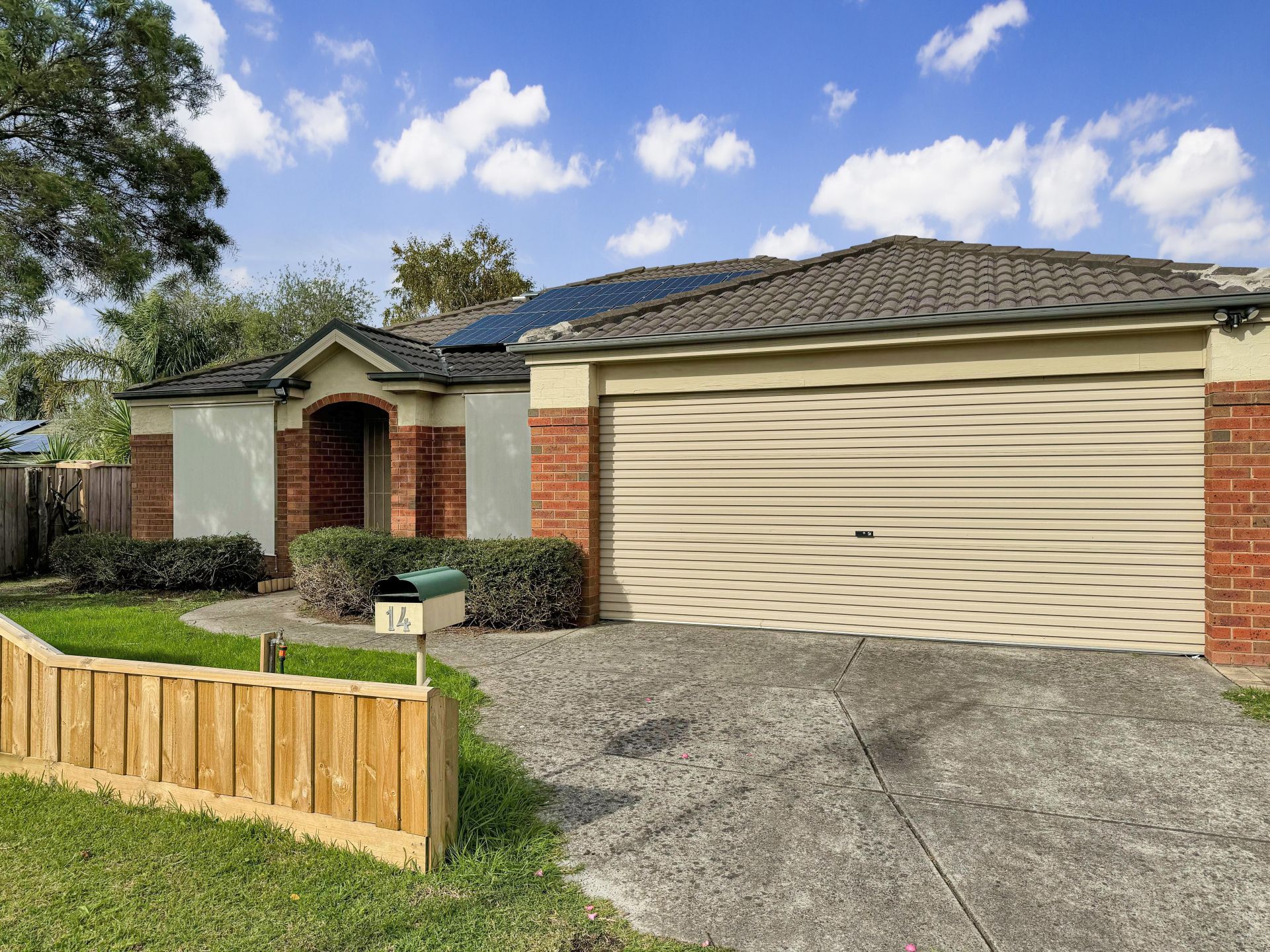 14 Hadley Circuit, Narre Warren South VIC