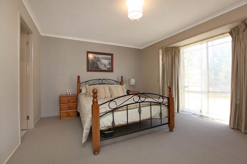 16 Seaside Close, Seabrook - Thumbnail 8