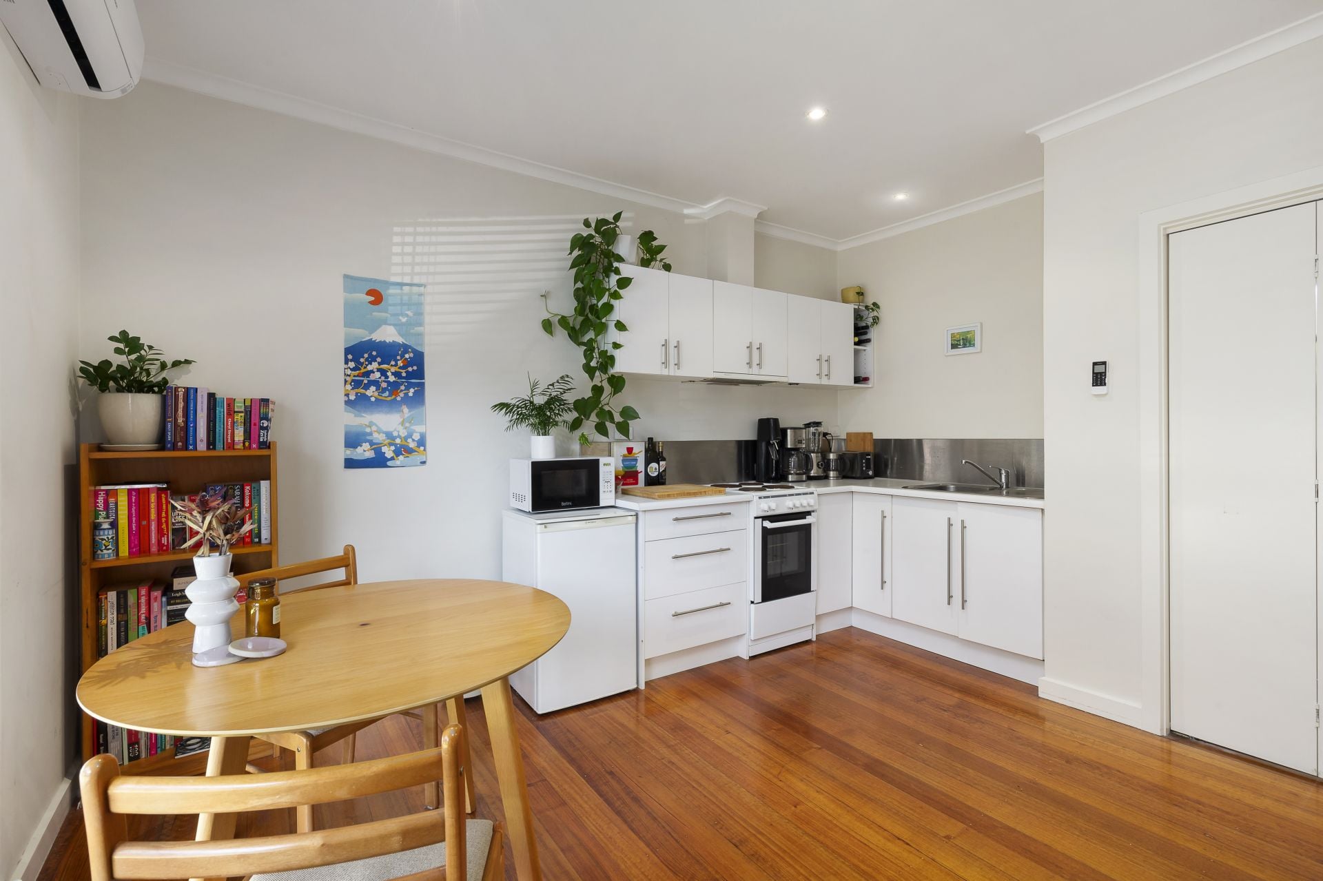 Exceptionally Located Unit in Northcote's Most Desirable Area