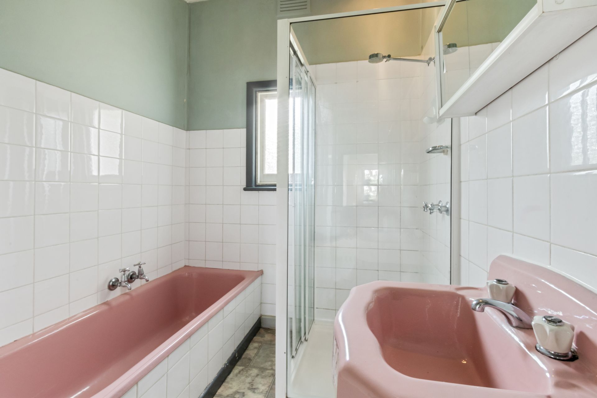 SPACIOUS 3-Bedroom House with Massive Beautiful Backyard