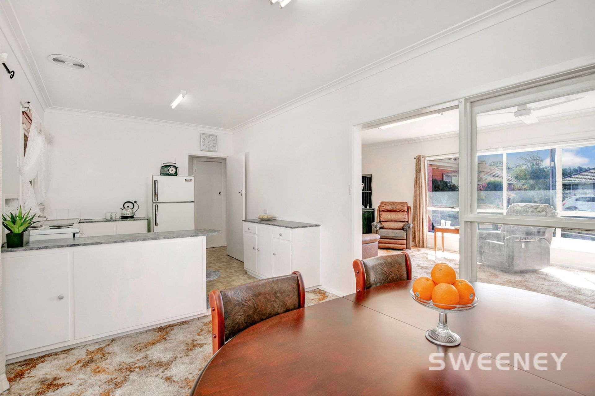 27 Chifley Avenue, Altona - Thumbnail 4