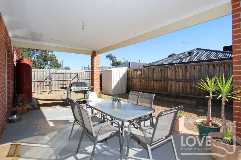 Sensational Floorplan And Offering 4 Bedrooms