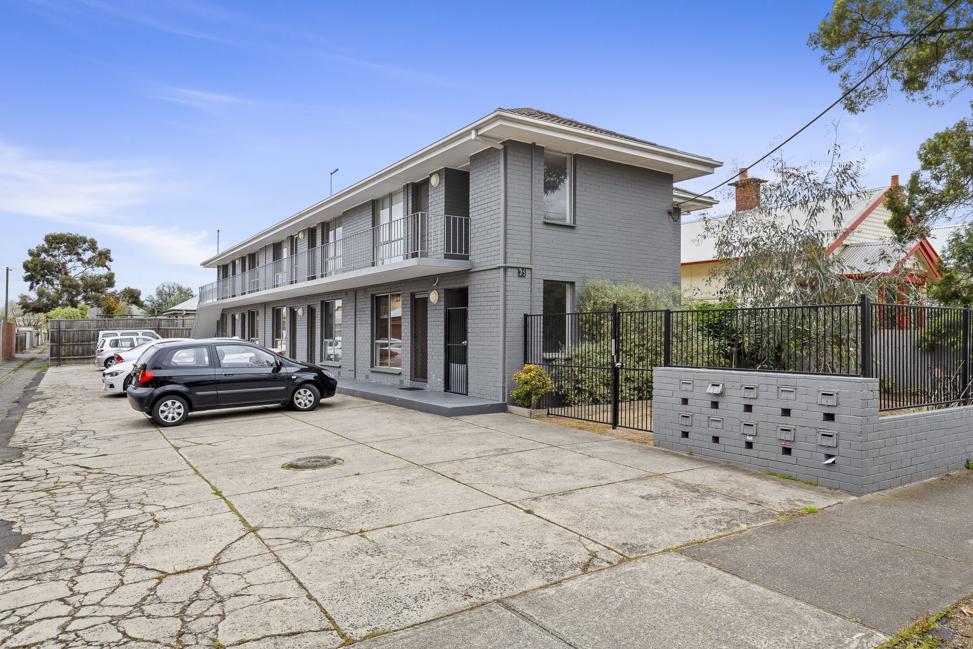 Perfectly Positioned One Bedroom Apartment