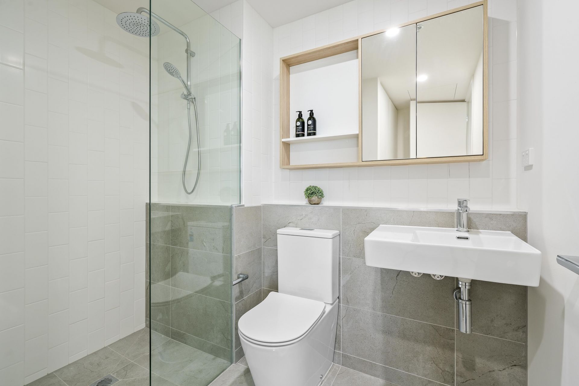 305/2b Williamstown Road, Kingsville - Thumbnail 8