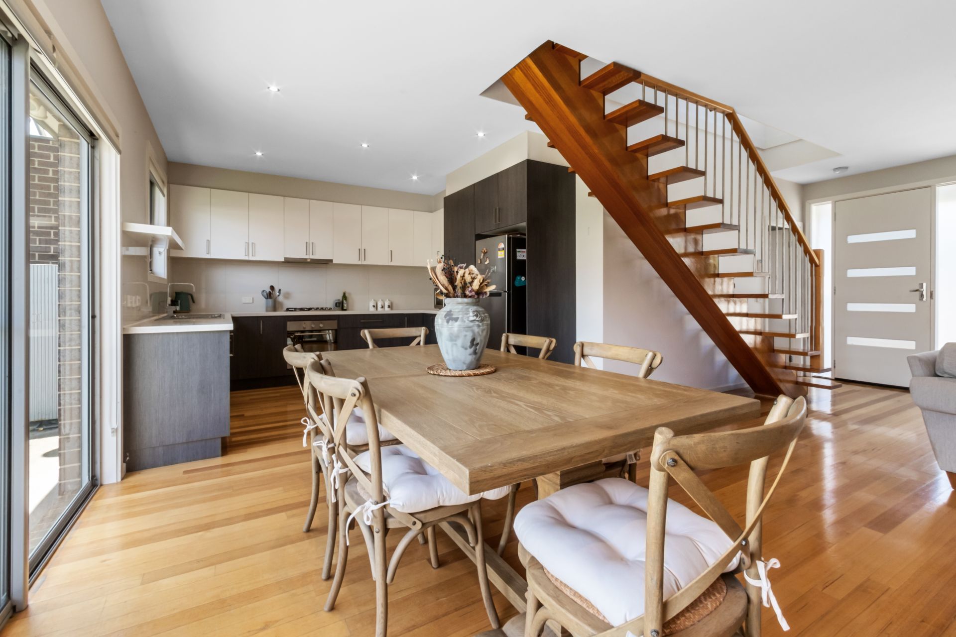 Executive Residence in Ideal Locale