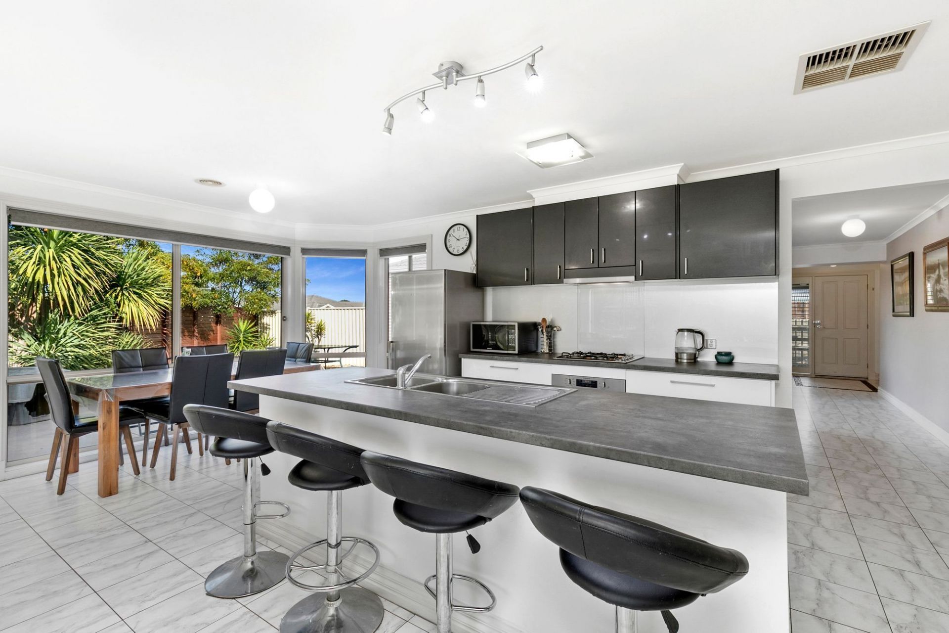 21 Melissa Court Leopold VIC, Leopold - Thumbnail 4