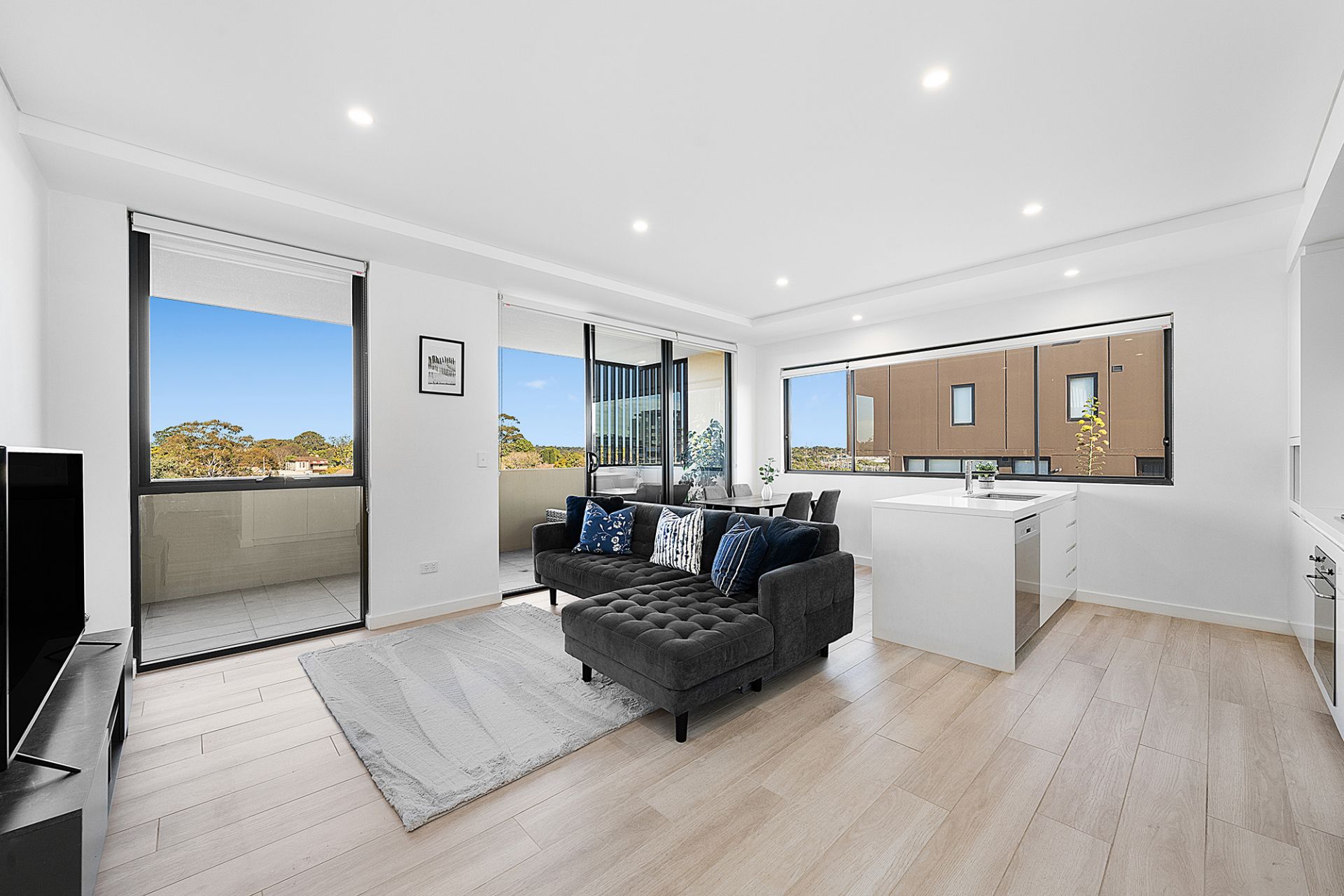 A601/37-39 Loftus Crescent Homebush NSW, Homebush - Thumbnail 2