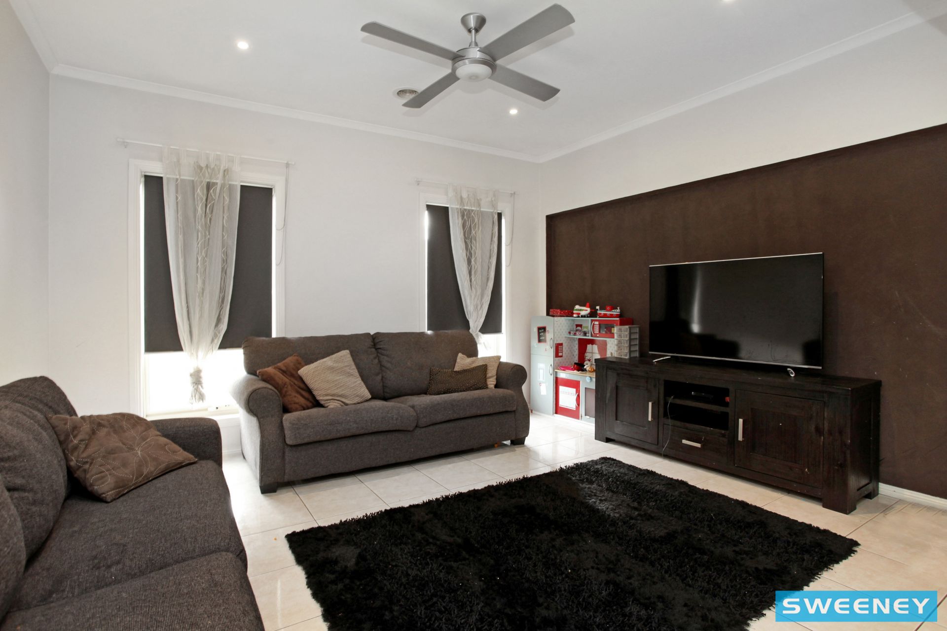 25 Clementson Drive, Caroline Springs - Thumbnail 4