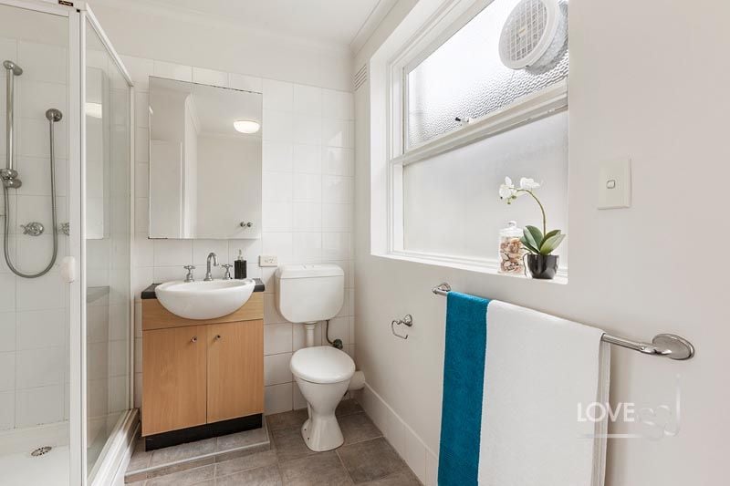 Attractive Apartment in the Heart of Thornbury!