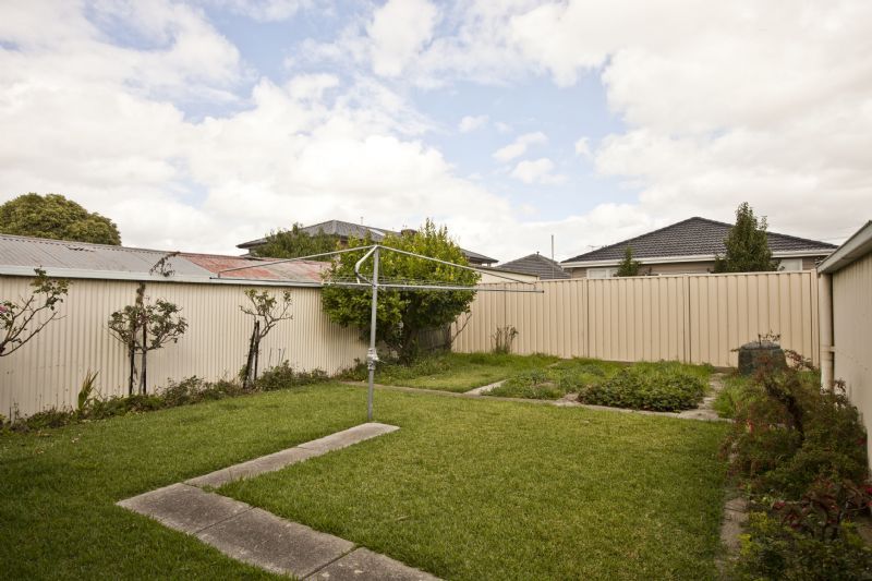 8 Ballard Street, Yarraville - Thumbnail 6
