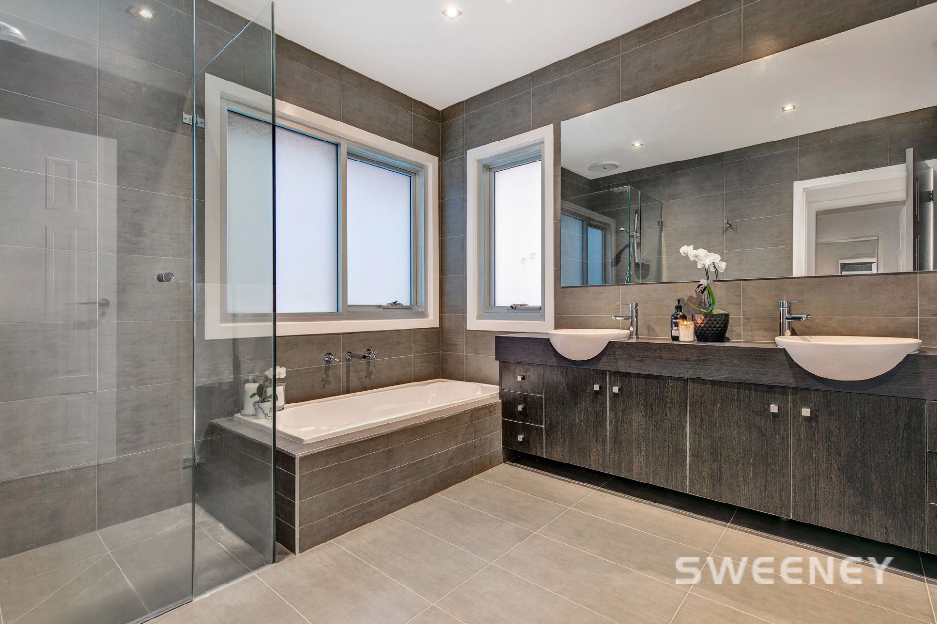 16 Delphin Avenue, Altona North - Thumbnail 7
