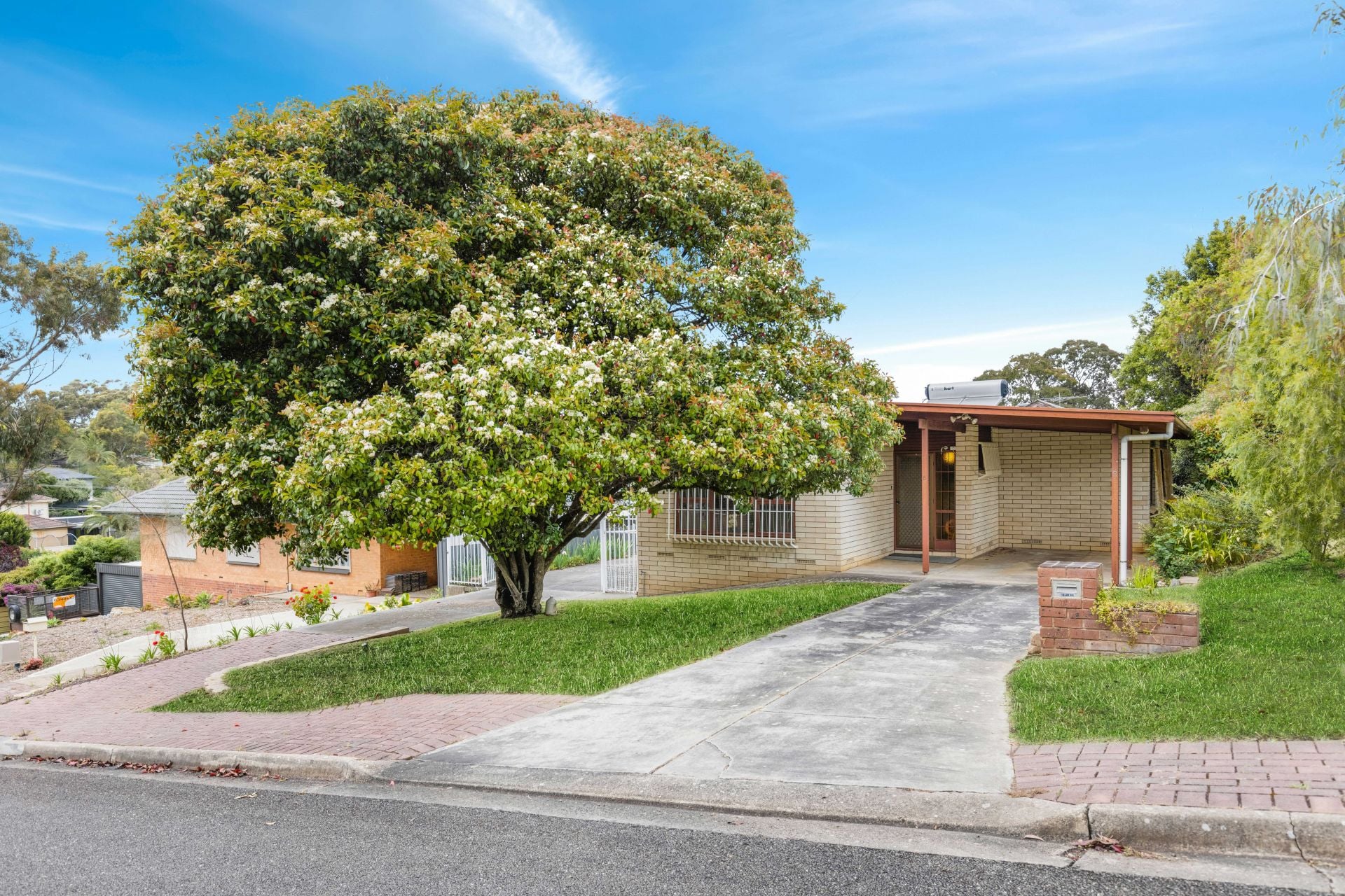 6 Longview Crescent, O'Halloran Hill - Thumbnail 2