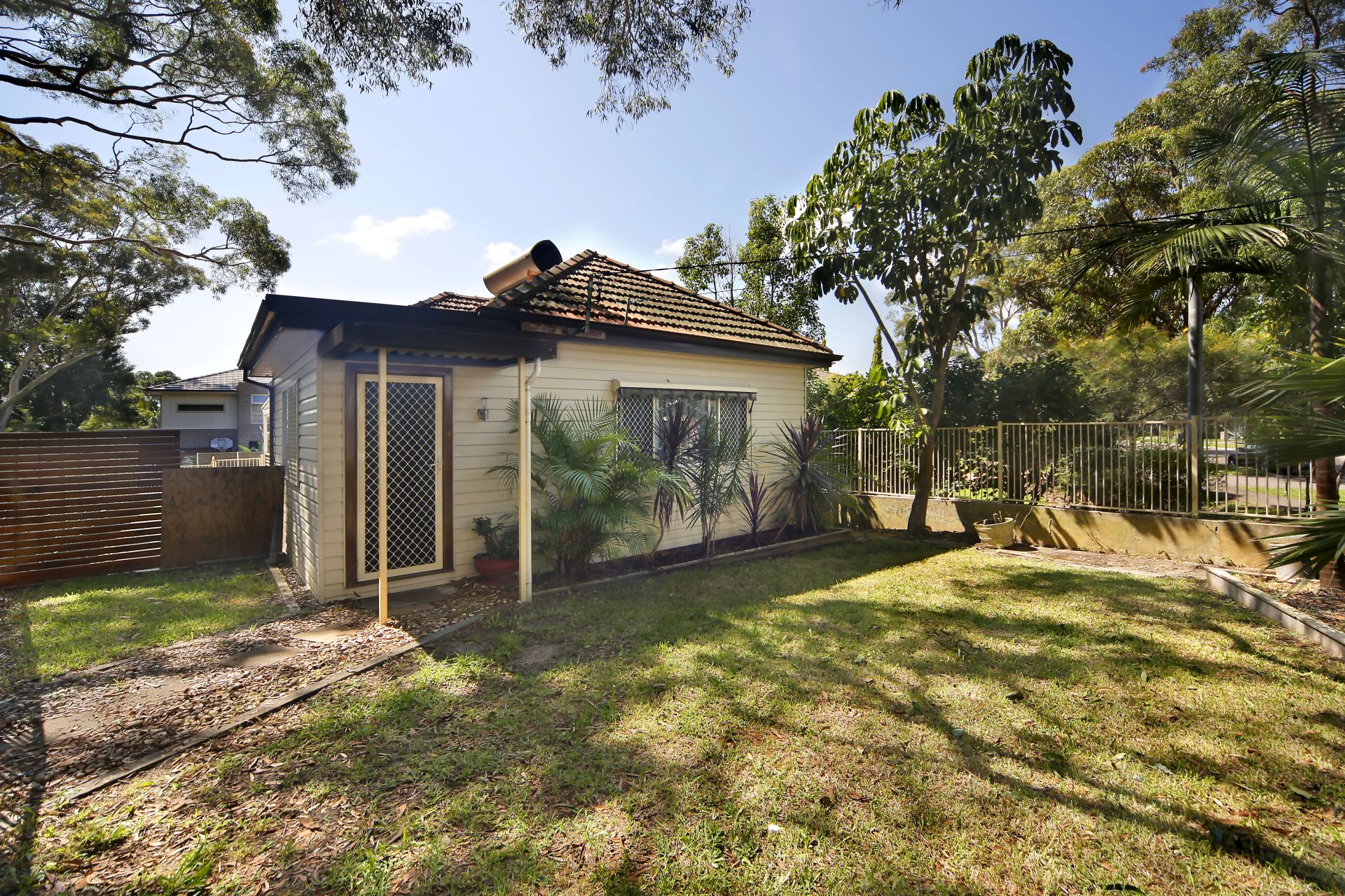 72 Miranda Road, Miranda, Miranda - Thumbnail 2