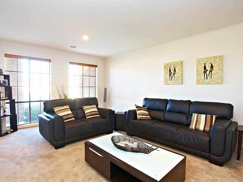 12 Dyson Way, Point Cook - Thumbnail 3