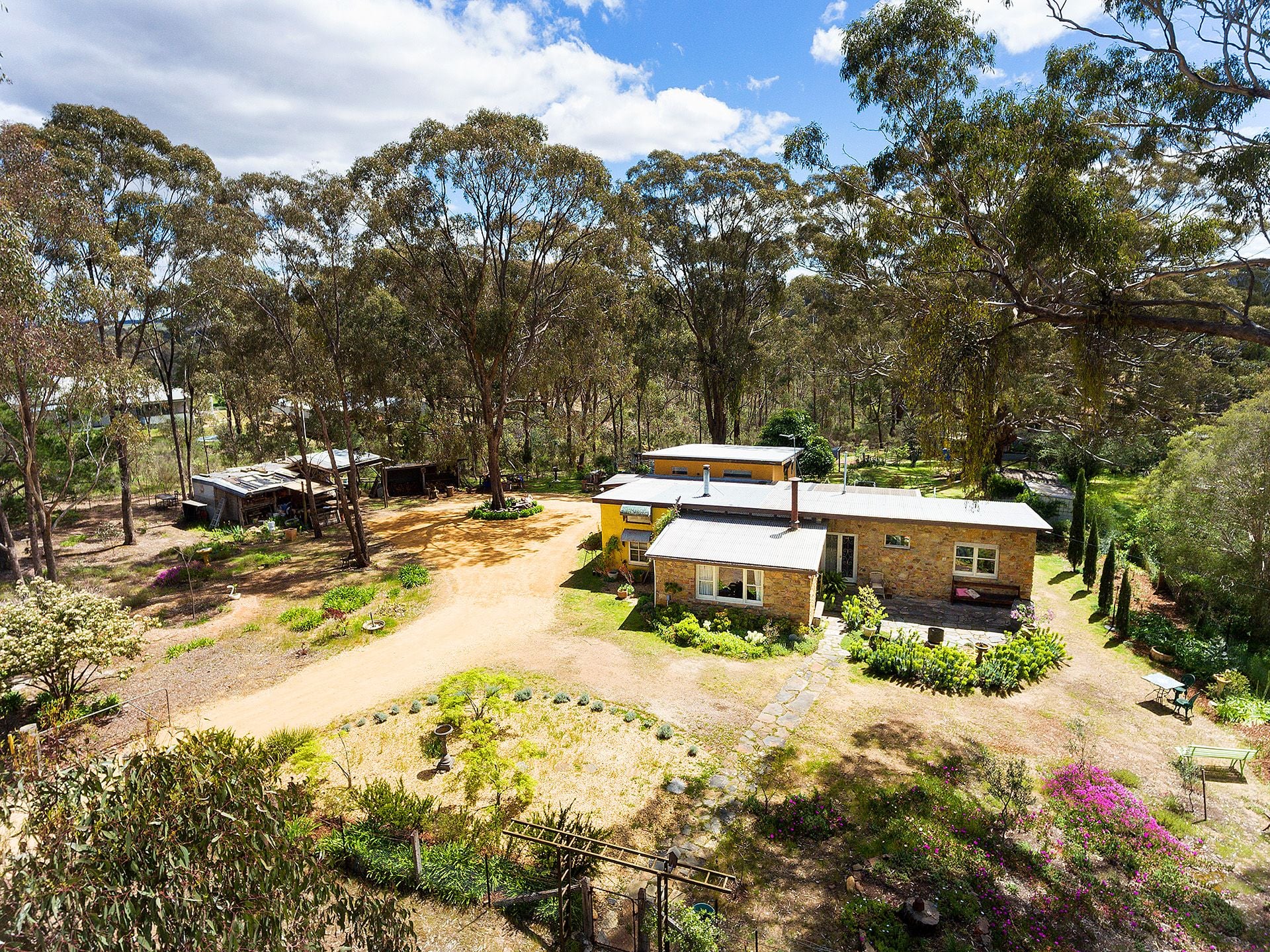 77 Castlemaine Street, Fryerstown - Thumbnail 4