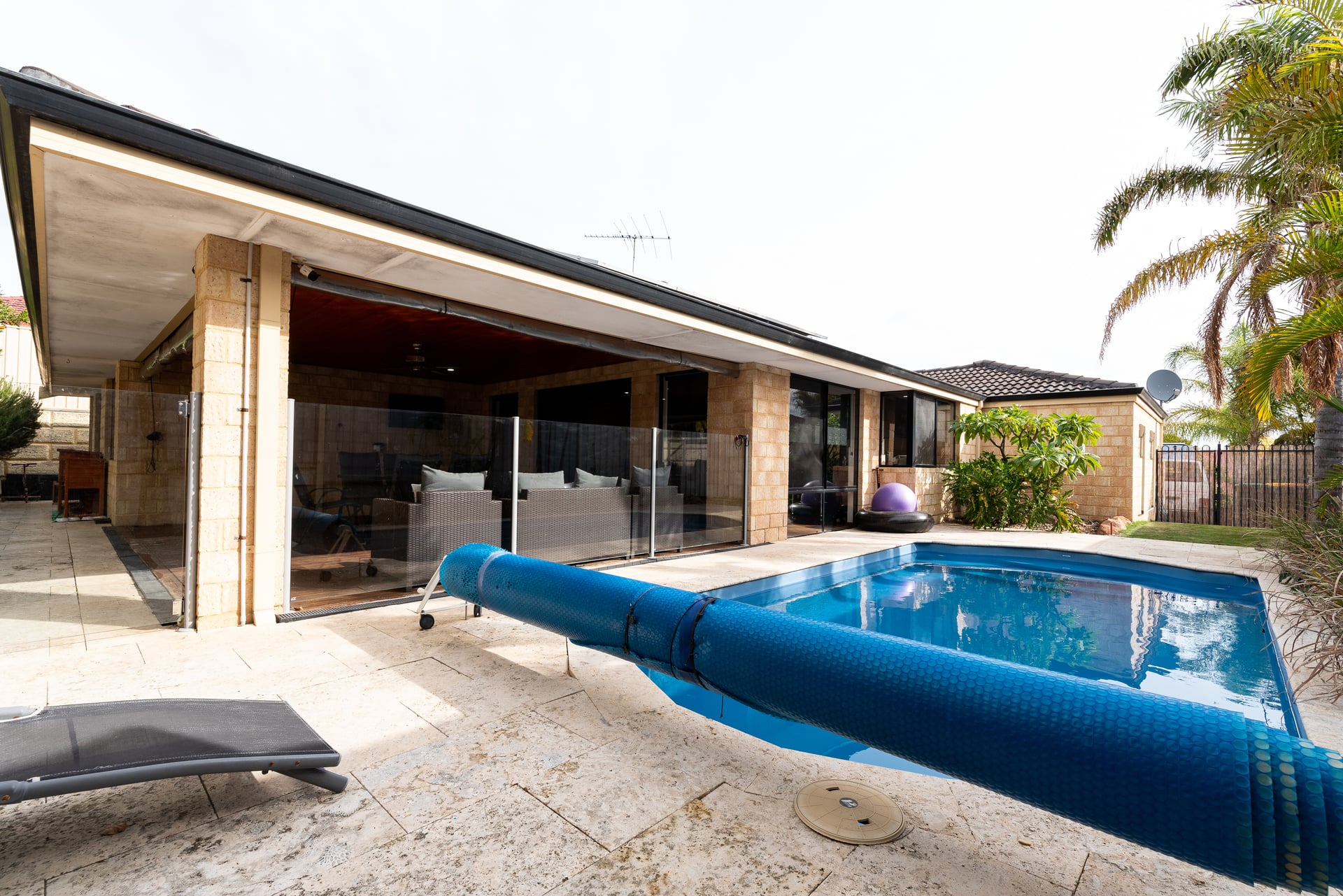 23 Woolmers Loop LANDSDALE WA, Landsdale - Thumbnail 2