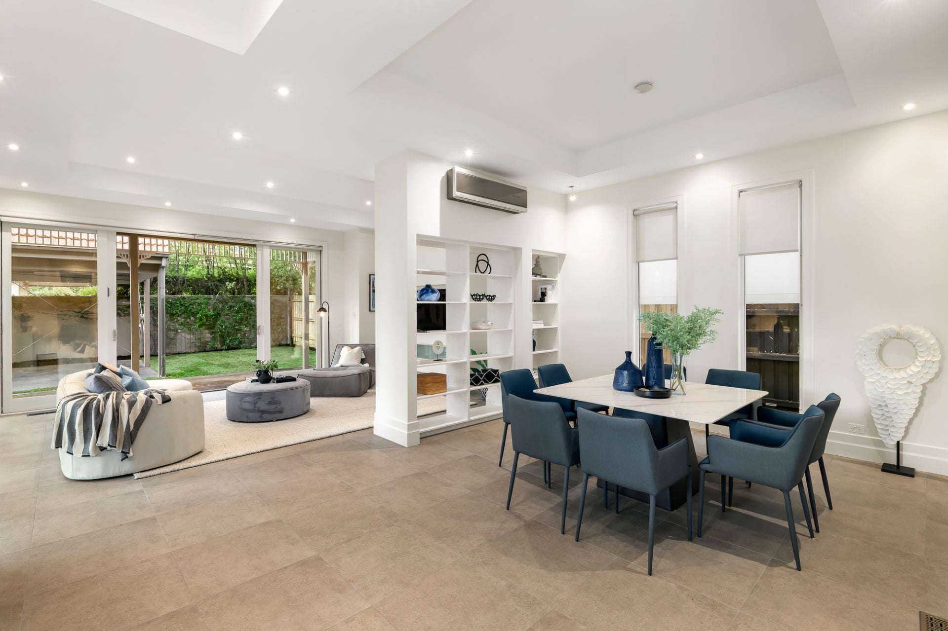 50 Orrong Crescent CAULFIELD NORTH VIC, Caulfield North - Thumbnail 2