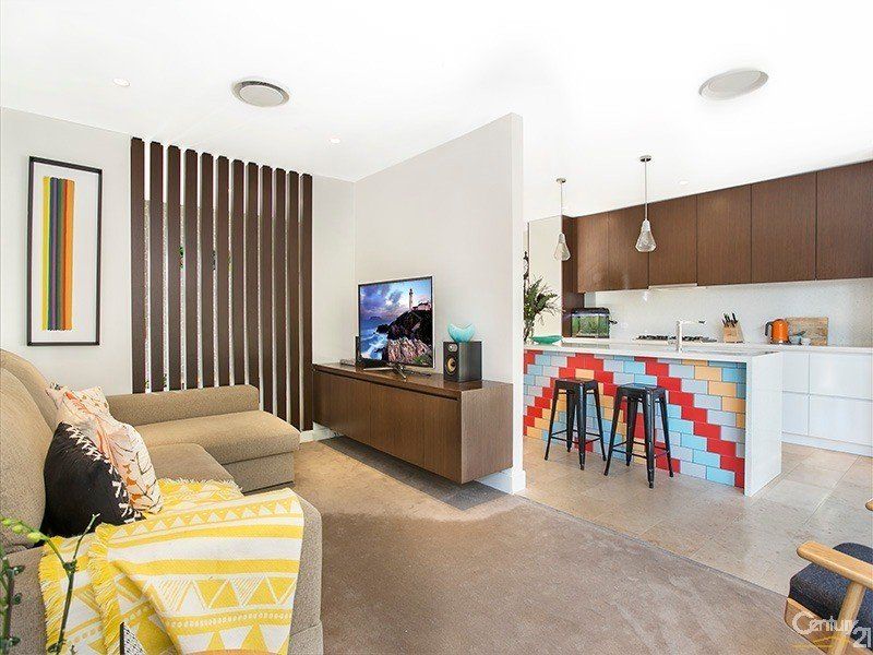 1 Carvers Road, OYSTER BAY, Oyster Bay - Thumbnail 2