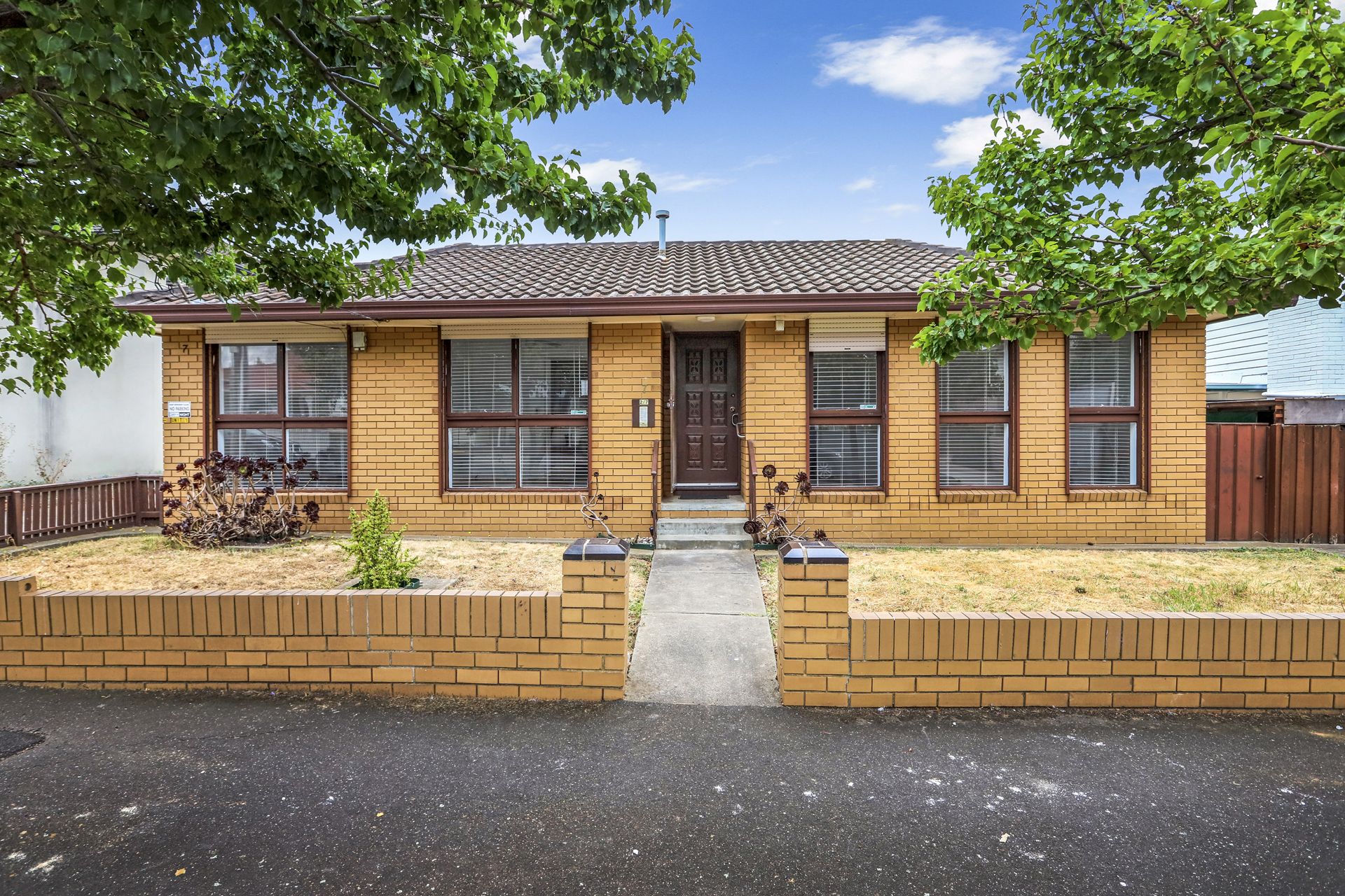 2/7 Gordon Parade Yarraville VIC, Yarraville - Thumbnail 2
