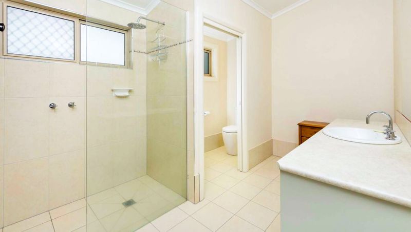 611 Thurgoona Street Albury NSW, Albury - Thumbnail 4