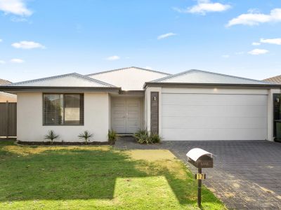 17 Daimpre Way, Byford