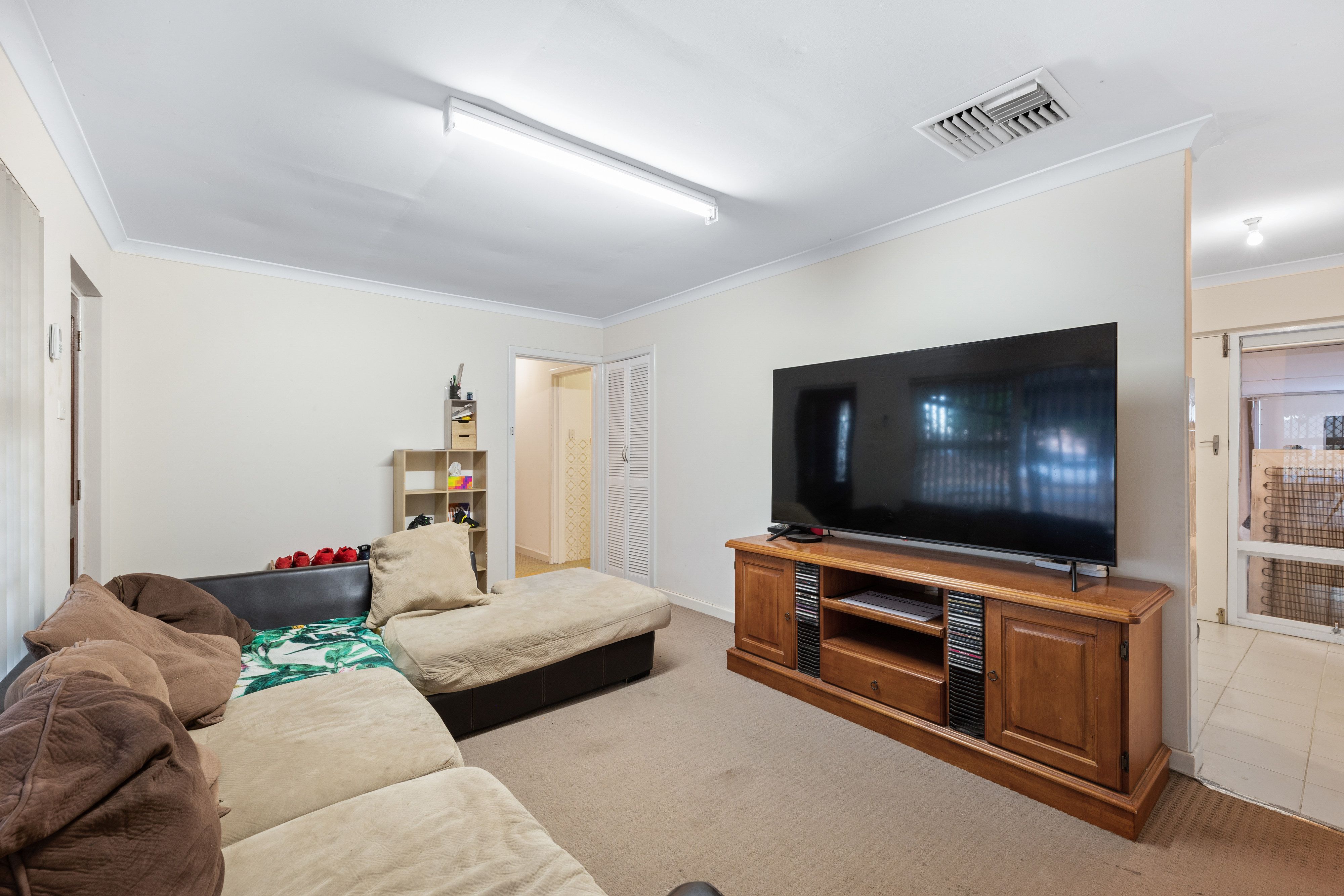 Real Estate For Sale 47 Eileen Street Gosnells , WA