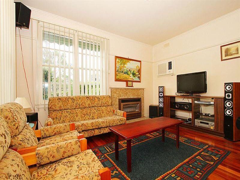 Spacious Two Bedroom Home Full of Character!