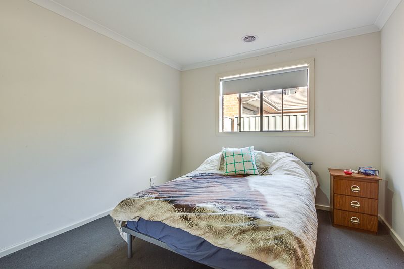 19 Moonglow Crescent, Maddingley - Thumbnail 7