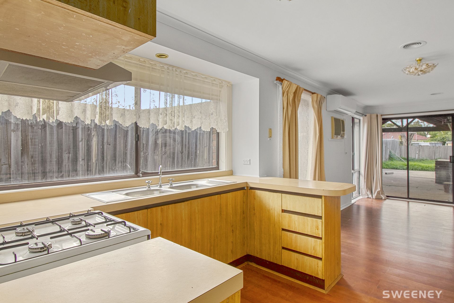 24 Swan Street, Werribee - Thumbnail 7