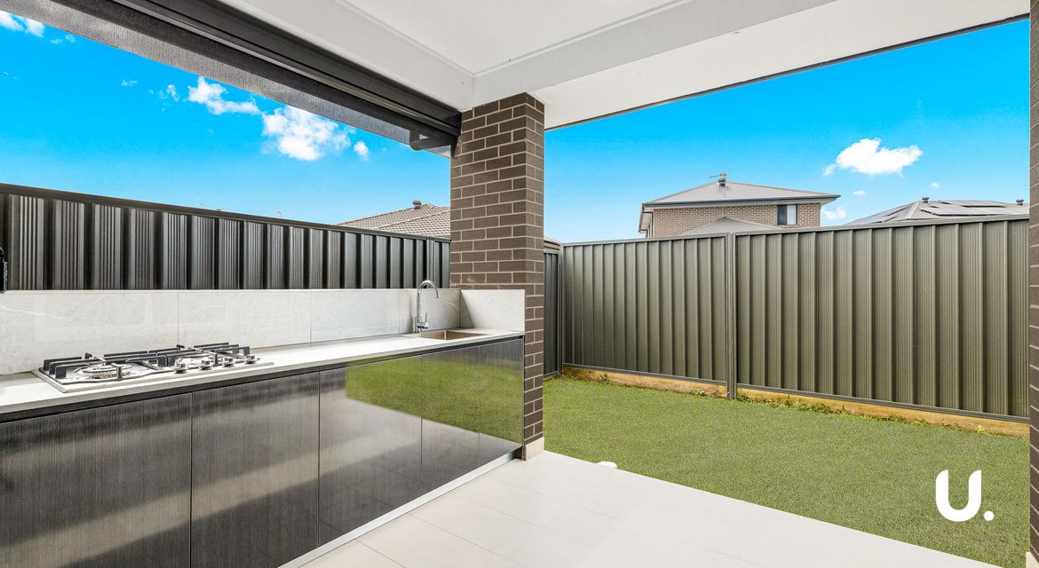 Nirimba Fields 25 Dolphin Street