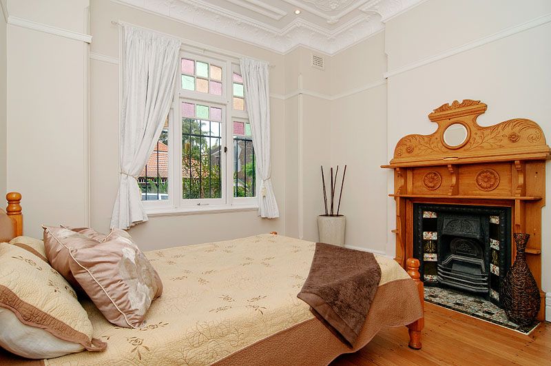 Expansive Federation Home