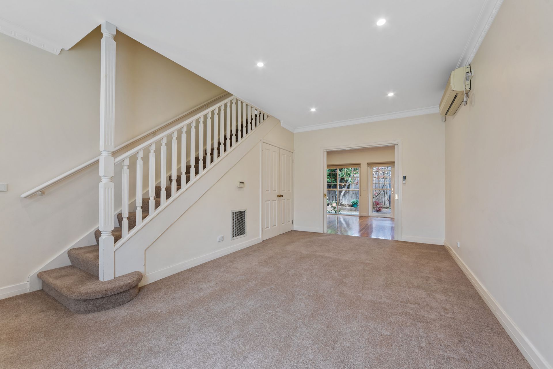 33 View Street, Mont Albert - Thumbnail 3