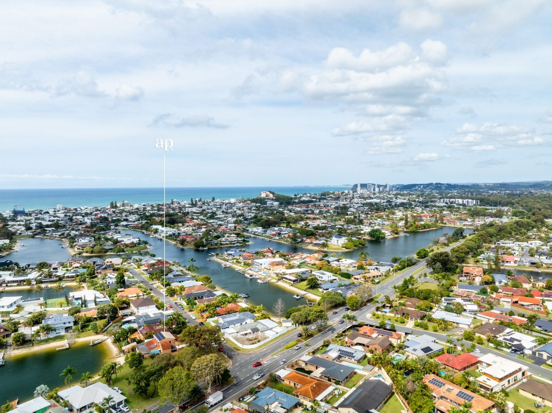 $ 2,100,000, Mermaid Waters - Image 1