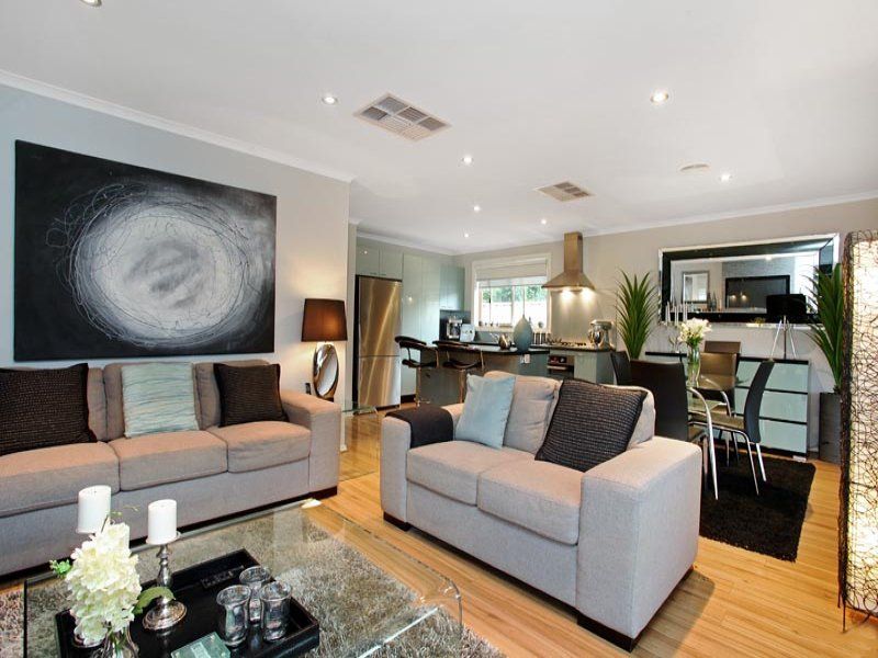 42 Milburn Circuit, Caroline Springs - Thumbnail 5