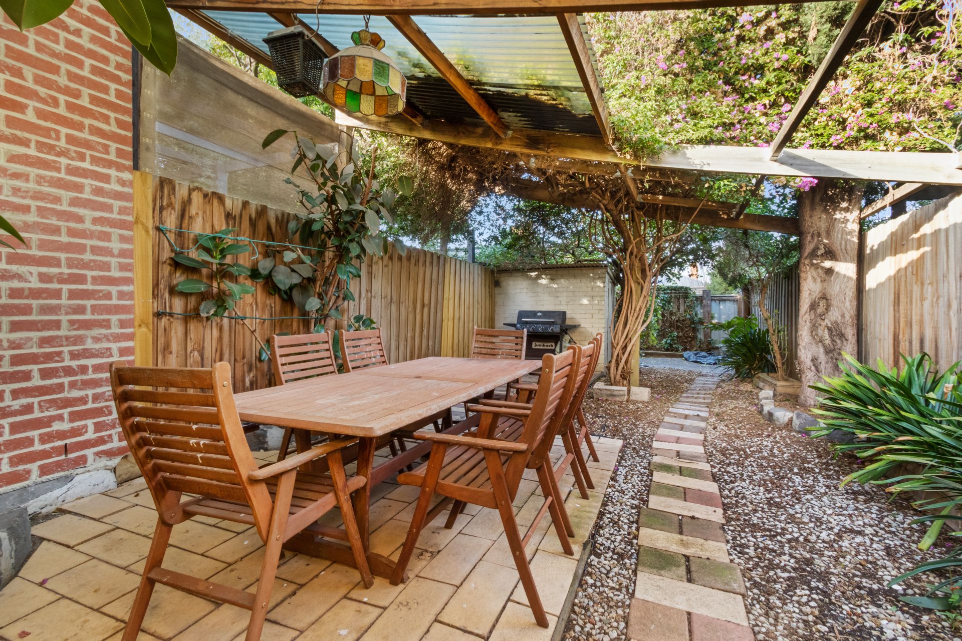 Gorgeous House in Perfect Location!