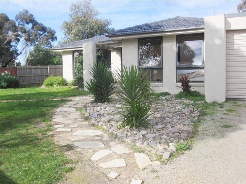 15 Blamey Avenue, Mill Park