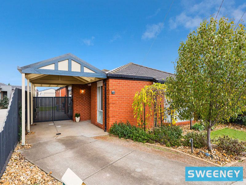 14 Lynch Court, Altona Meadows - Thumbnail 3