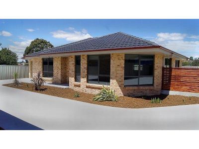 1/11A Middle Road, DEVONPORT, Devonport - Thumbnail 3
