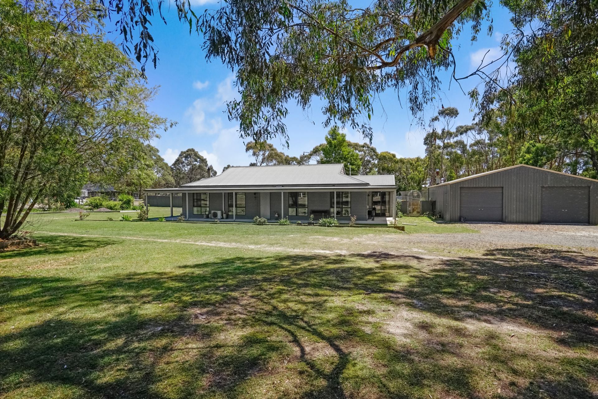32 Wattledale Avenue, Enfield, Enfield - Thumbnail 4
